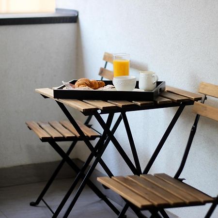 Gabi - Chic Apt With Parking Close To Veranda Mall Bukarest Exterior foto
