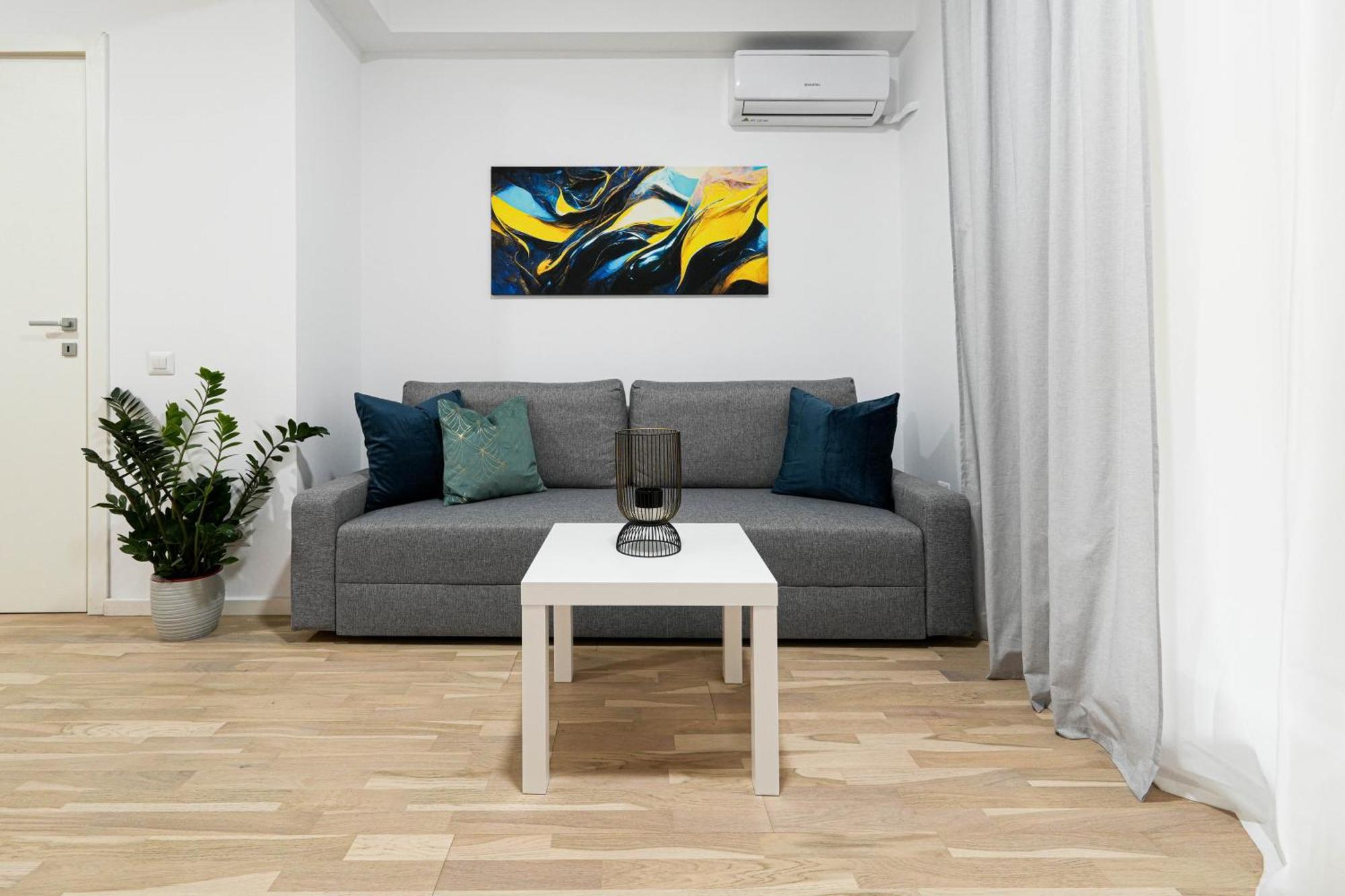 Gabi - Chic Apt With Parking Close To Veranda Mall Bukarest Exterior foto