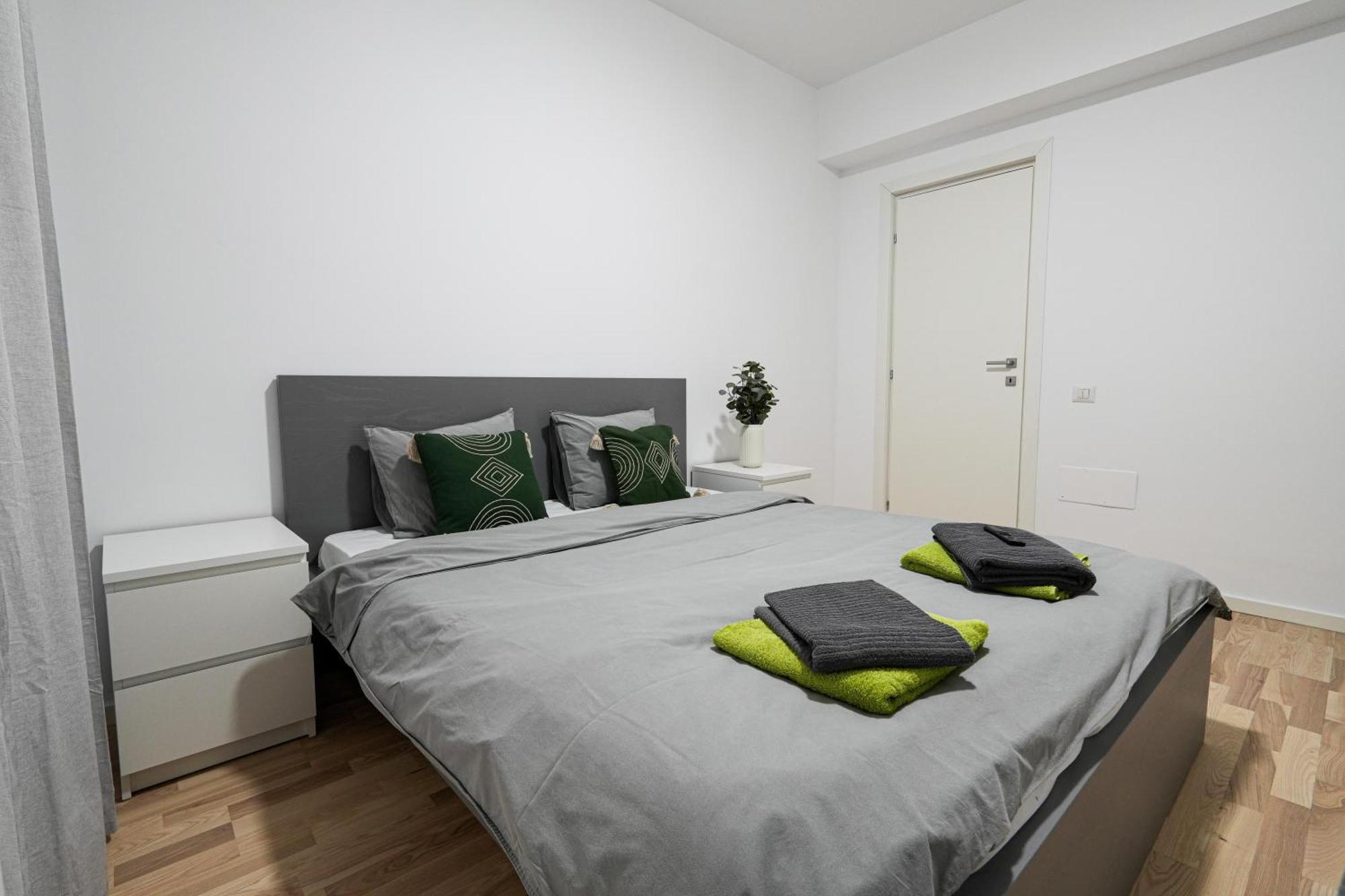 Gabi - Chic Apt With Parking Close To Veranda Mall Bukarest Exterior foto