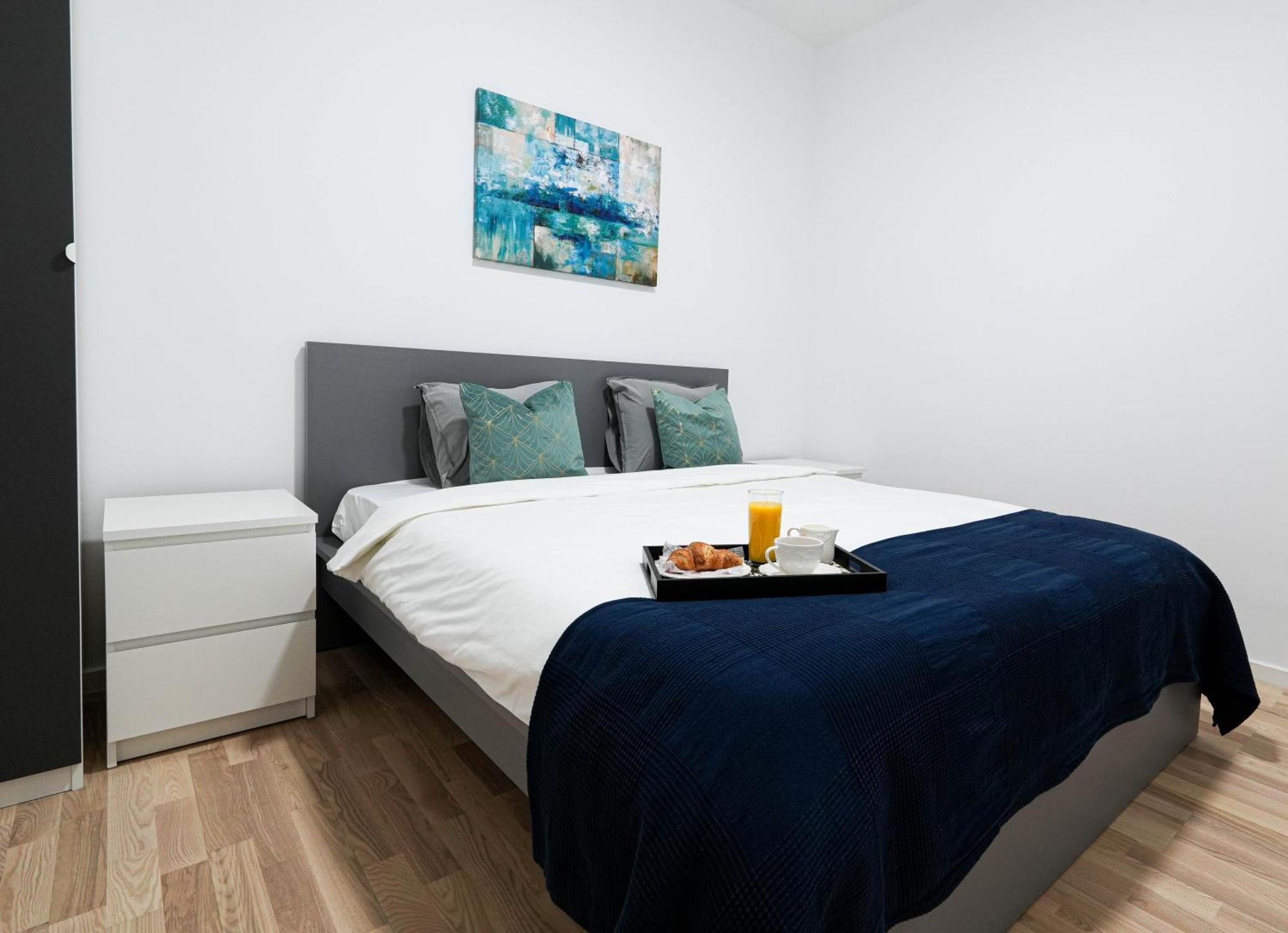 Gabi - Chic Apt With Parking Close To Veranda Mall Bukarest Exterior foto