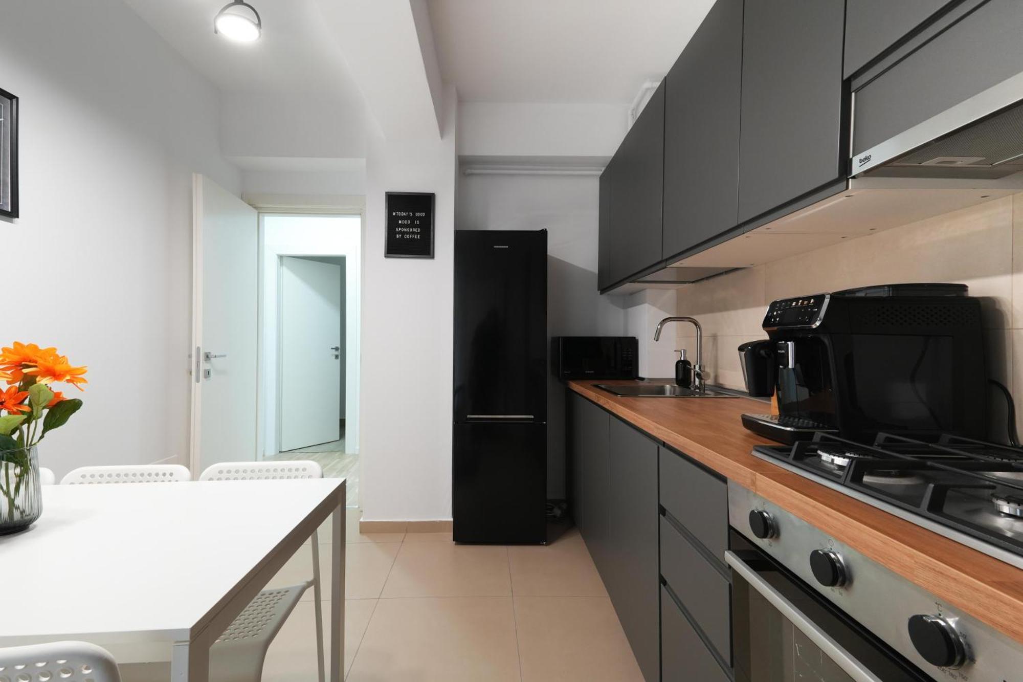 Gabi - Chic Apt With Parking Close To Veranda Mall Bukarest Exterior foto