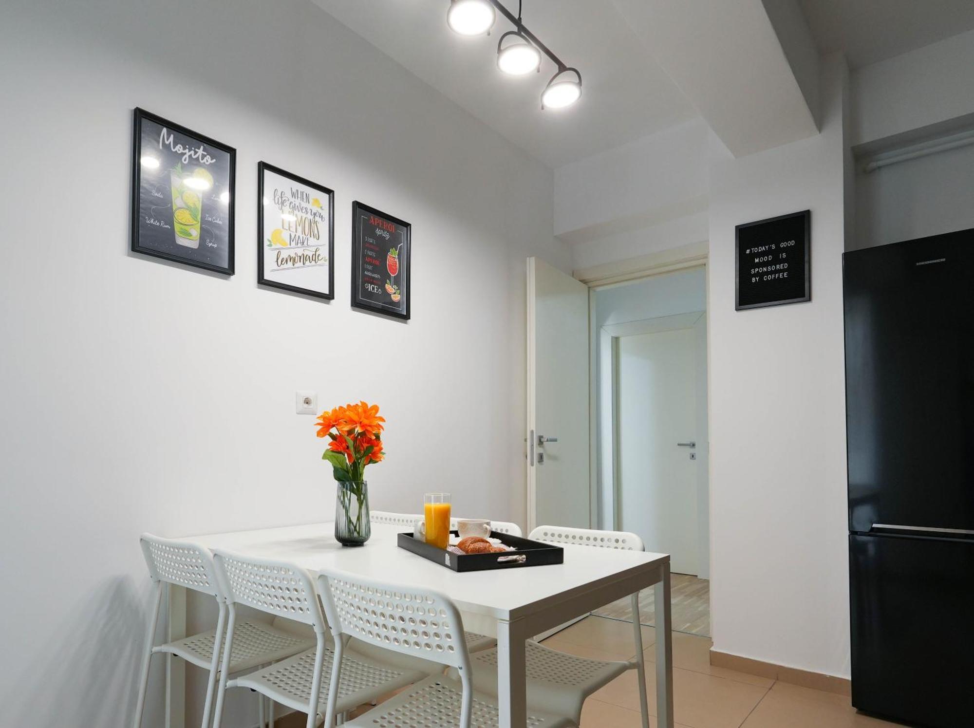 Gabi - Chic Apt With Parking Close To Veranda Mall Bukarest Exterior foto