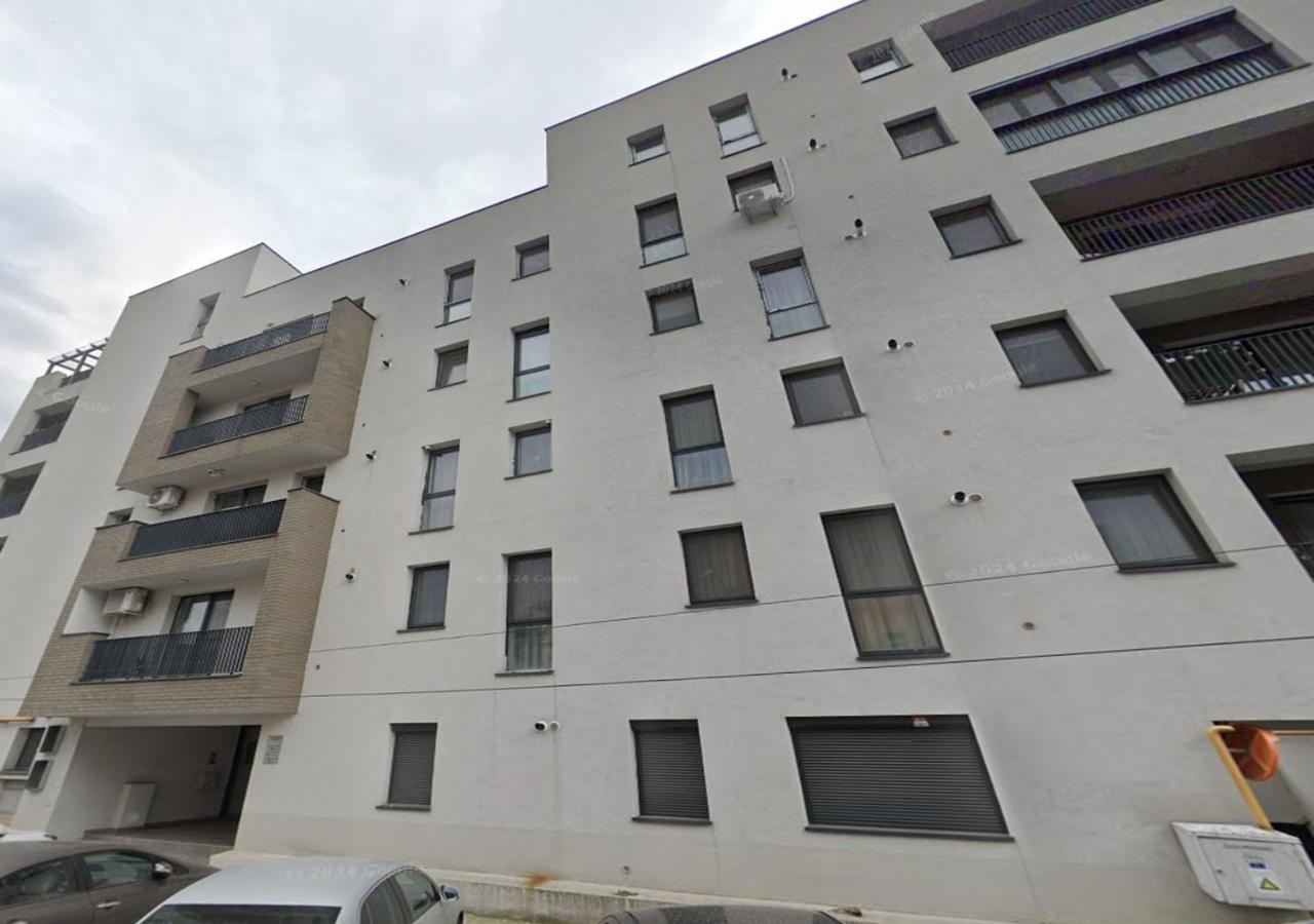 Gabi - Chic Apt With Parking Close To Veranda Mall Bukarest Exterior foto